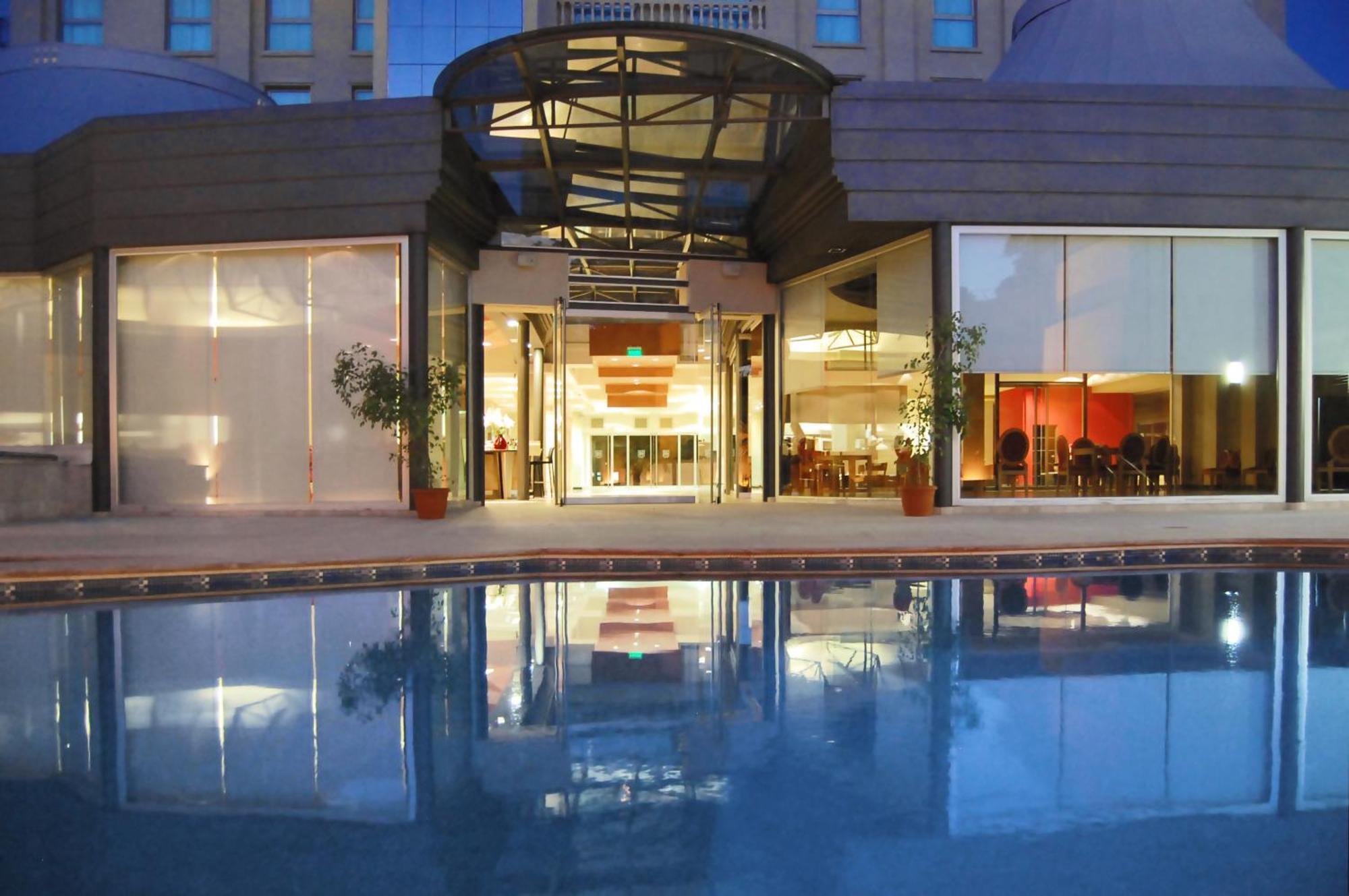 Piscina de Hotel Mendoza